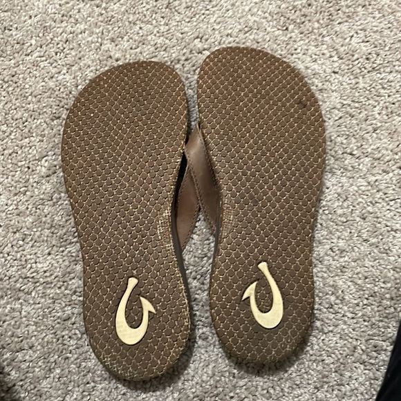 Olukai flops - Picture 2 of 2